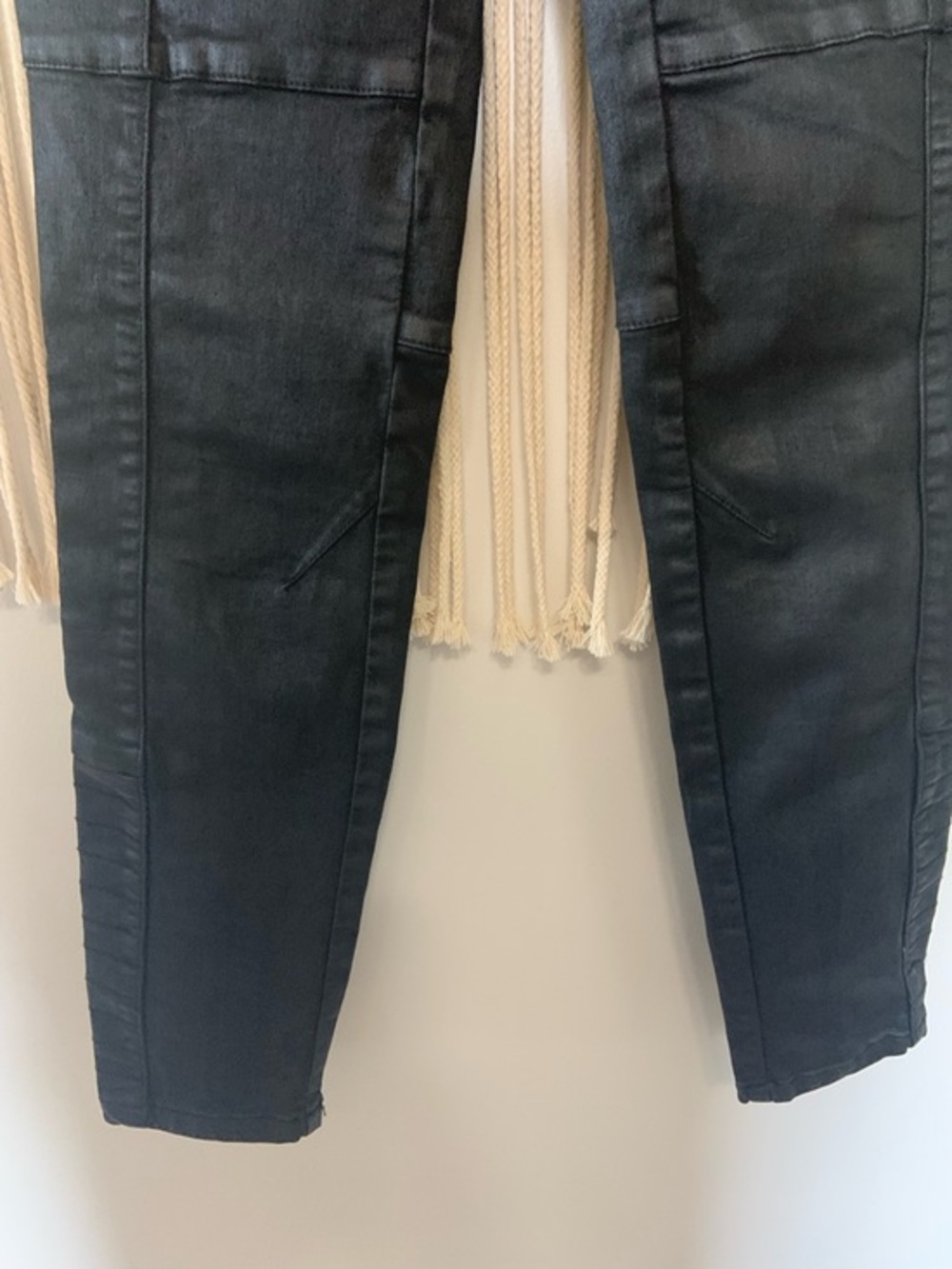 FREE PEOPLE Jillian Coated Moto Skinny Jeans Black Size 26 - Picture 6 of 10